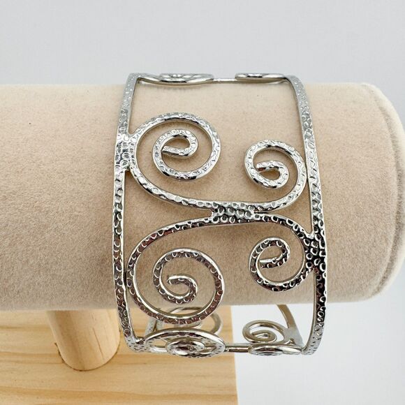 Vintage Swirl Hammered Silver Tone Cuff Bracelet Openwork 1990s Chunky Glam - Picture 3 of 7